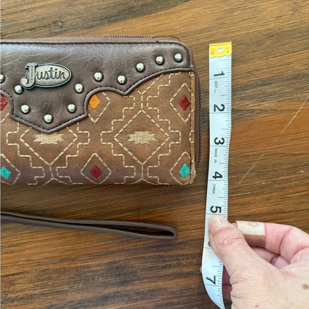 Justin Boots Brown Leather Wristlet with Green Accents Studded Brown Leather - Picture 7 of 7
